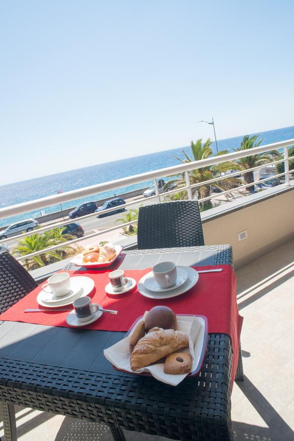 Riva Del Sol Bed & Breakfast Santa Teresa Di Riva Luaran gambar