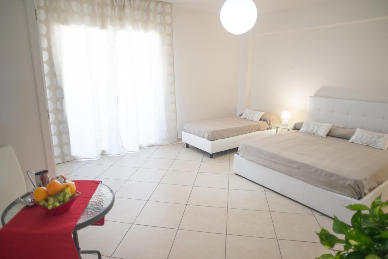 Riva Del Sol Bed & Breakfast Santa Teresa Di Riva Luaran gambar