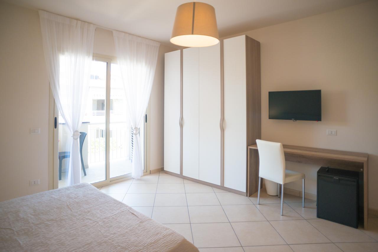 Riva Del Sol Bed & Breakfast Santa Teresa Di Riva Luaran gambar