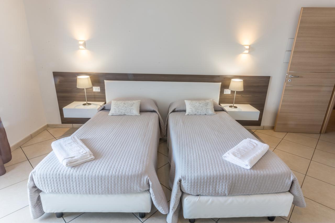 Riva Del Sol Bed & Breakfast Santa Teresa Di Riva Luaran gambar
