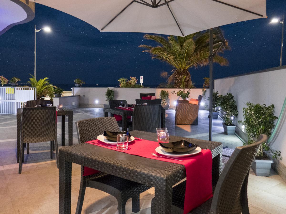 Riva Del Sol Bed & Breakfast Santa Teresa Di Riva Luaran gambar
